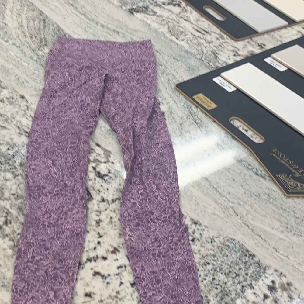 Lululemon align leggings (Authentic) - Picture 8 of 8